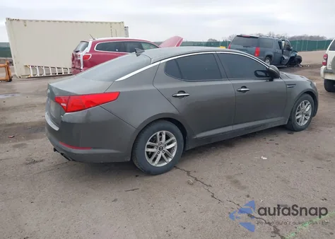 2013 Kia Optima Lx z USA, uszkodzony, nr VIN 5XXGM4A76DG138734